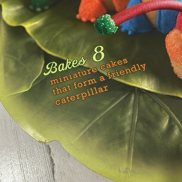 Williams-Sonoma Kids Caterpillar Cakelet Pan - Picture 2 of 9